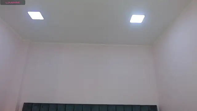 Snapshot of april_bunnyy chatting on June 17, 2026, 8:52 pm april bunnyy online show from June 17, 2026, 8:52 pm