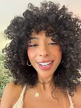 Snapshot of OSHUN_ chatting on July 5, 2026, 4:03 pm OSHUN online show from July 5, 2026, 4:03 pm