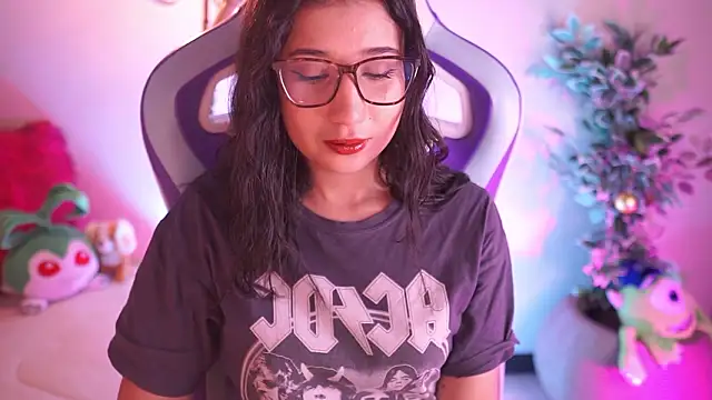 Sunny flower  online show from February 10, 2026, 2:32 am