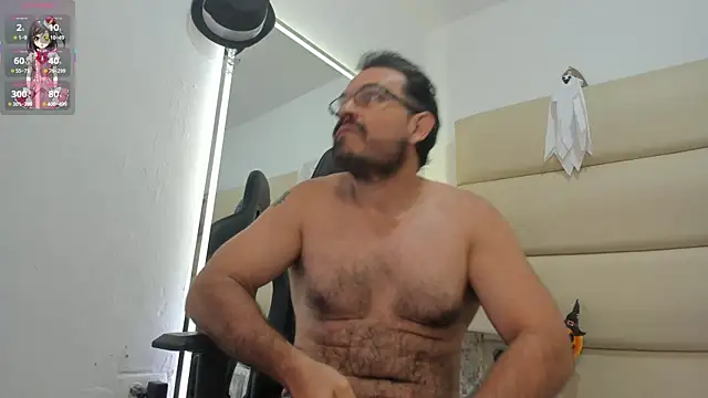 Snapshot of SbasTone_Muscle chatting on October 22, 2025, 12:15 pm SbasTone Muscle online show from October 22, 2025, 12:15 pm