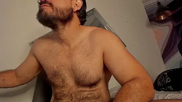 Snapshot of SbasTone_Muscle chatting on October 9, 2025, 1:22 pm SbasTone Muscle online show from October 9, 2025, 1:22 pm