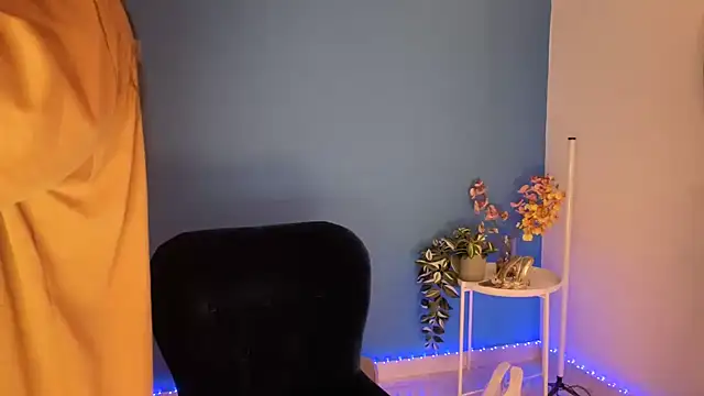 NaughtyMe online show from October 13, 2025, 6:26 am