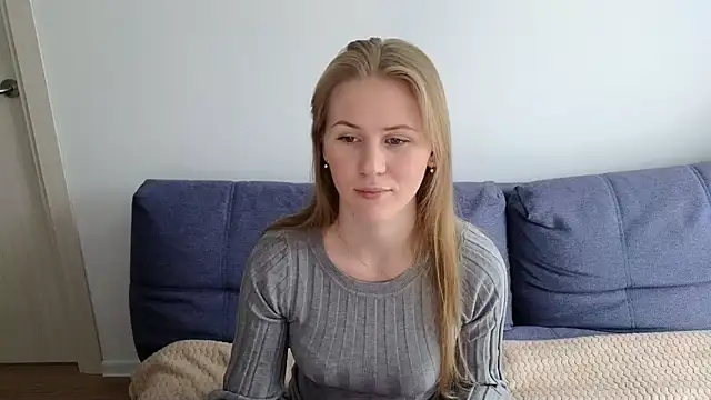 IsabelAllen online show from March 12, 2025, 10:05 am