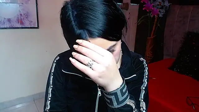 Violettasquirt online show from November 13, 2025, 4:00 pm