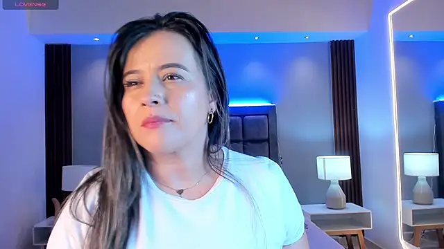 Snapshot of Susann_Ross chatting on September 13, 2025, 11:10 am Susann Ross online show from September 13, 2025, 11:10 am