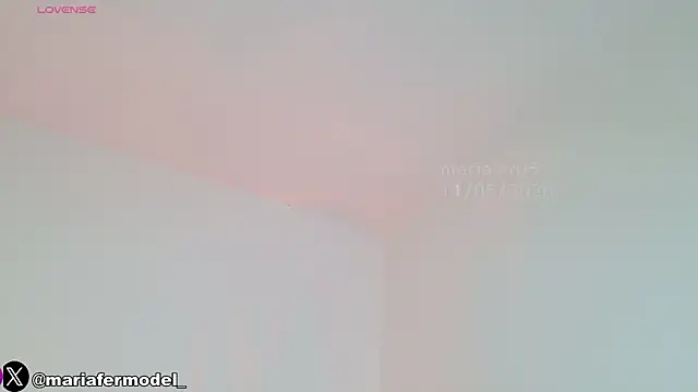 Mariafer05 online show from May 14, 2026, 4:04 pm