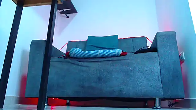 mastersmits online show from October 17, 2025, 2:04 am