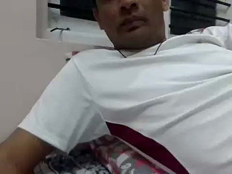 NiceBoy9099 online show from December 1, 2024, 5:40 pm