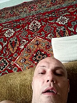 Pineapple04 online show from November 5, 2025, 6:16 am