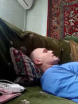 Pineapple04 online show from March 18, 2026, 8:39 am