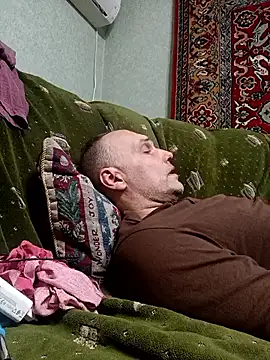 Pineapple04 online show from December 19, 2025, 3:58 pm