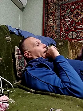 Pineapple04 online show from October 2, 2025, 6:55 pm