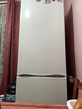 Pineapple04 online show from September 19, 2025, 5:50 pm