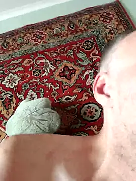 Pineapple04 online show from September 9, 2025, 6:56 am