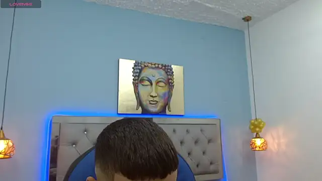 Xavii18 online show from February 26, 2025, 4:27 pm