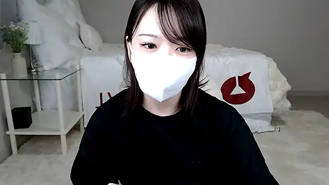 mei mei chan online show from February 13, 2025, 1:37 pm