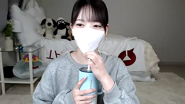 mei mei chan online show from March 13, 2025, 10:36 am