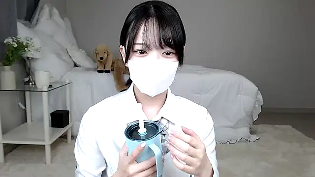 mei mei chan online show from December 21, 2024, 6:41 am