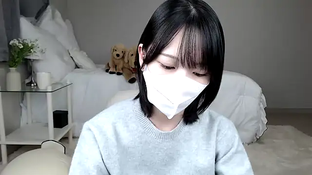 mei mei chan online show from December 12, 2024, 1:39 pm