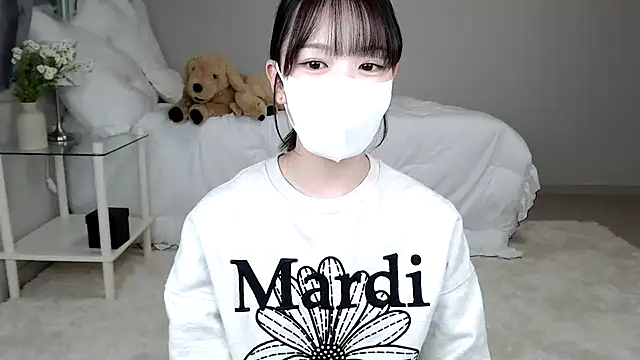 mei mei chan online show from January 18, 2025, 6:34 am