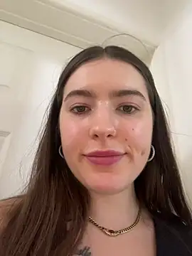 ayeshaskitty online show from July 13, 2026, 12:59 pm