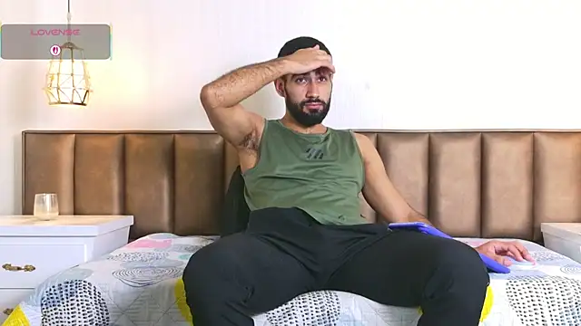 Ethan  Walker online show from October 27, 2025, 4:19 pm