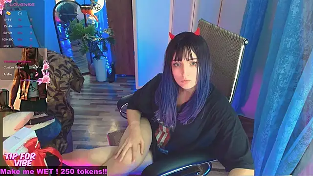 Toxic Ellies online show from October 13, 2025, 2:18 pm