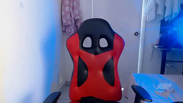 Snapshot of Maximesex chatting on October 28, 2025, 1:32 pm Maximesex online show from October 28, 2025, 1:32 pm