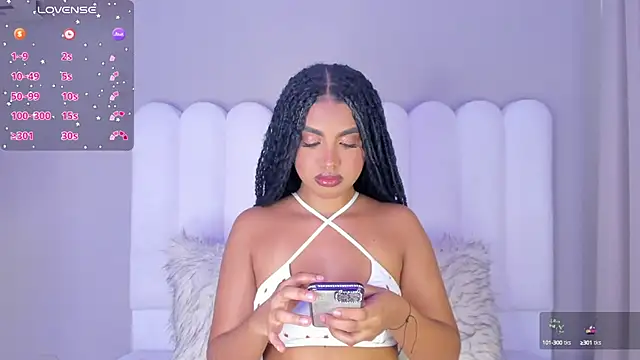 atenea roberts online show from September 18, 2025, 3:15 pm