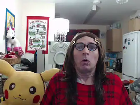 Snapshot of RainBowGirlTs115 chatting on February 15, 2025, 8:45 pm RainBowGirlTs115 online show from February 15, 2025, 8:45 pm