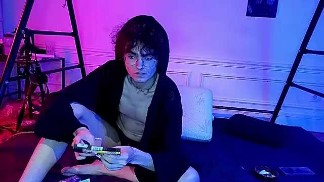 Snapshot of inherblood chatting on February 10, 2025, 6:53 am inherblood online show from February 10, 2025, 6:53 am