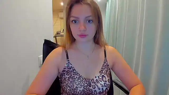 realfairy online show from October 4, 2025, 8:54 pm