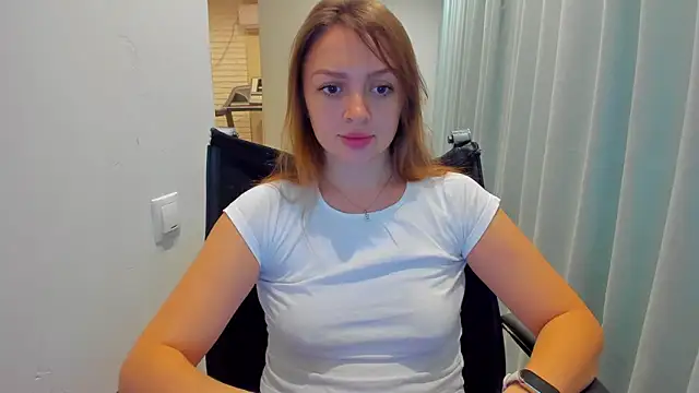 realfairy online show from October 5, 2025, 7:48 pm