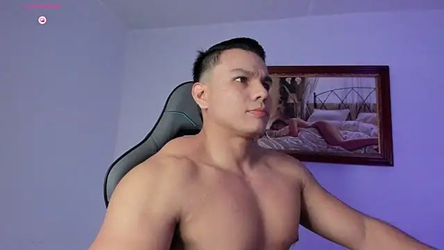 RoyConstance online show from April 7, 2026, 3:08 am