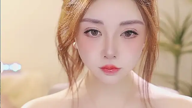 Qiaoqiao  online show from March 25, 2026, 4:06 pm