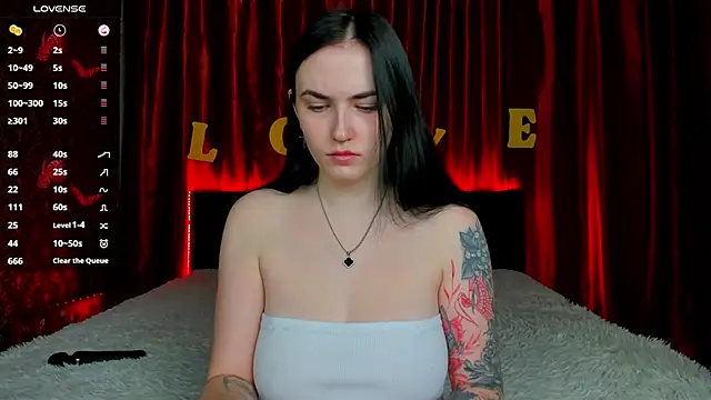 Witch Lady online show from February 17, 2026, 7:16 am