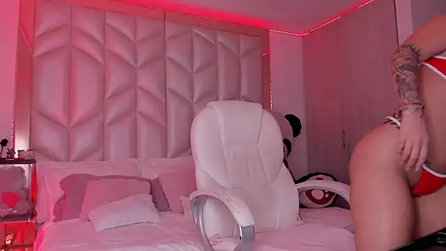 AlhanaRose online show from October 22, 2025, 1:27 am