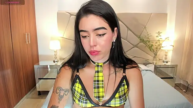 zoee jackson online show from February 20, 2025, 9:53 pm