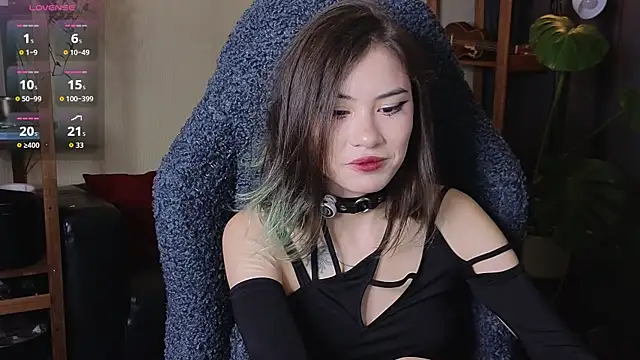 alicekiit online show from November 6, 2025, 9:30 pm