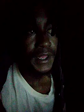 Snapshot of Hentaii001 chatting on February 18, 2025, 2:05 am Hentaii001 online show from February 18, 2025, 2:05 am