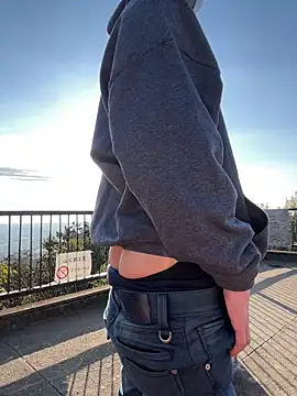 Snapshot of takuyapp chatting on February 16, 2025, 10:44 pm takuyapp online show from February 16, 2025, 10:44 pm