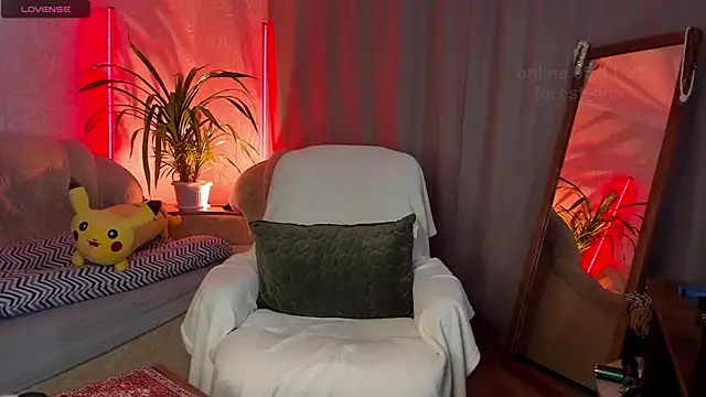  Forest Lina  online show from November 5, 2025, 12:19 pm