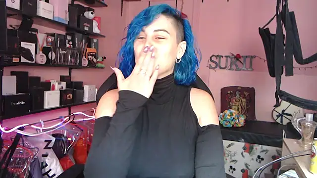 sukii93 online show from May 13, 2026, 2:46 pm