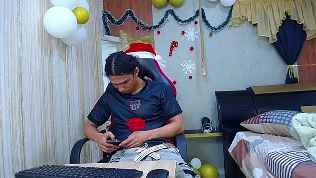 nazper online show from November 27, 2025, 6:19 pm