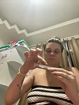 Snapshot of dan_pires chatting on September 22, 2025, 3:07 pm dan pires online show from September 22, 2025, 3:07 pm