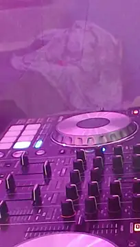 wowmelikez online show from January 12, 2025, 9:08 am