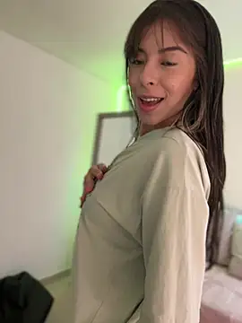 AmmyCollinsW online show from February 6, 2026, 8:27 pm