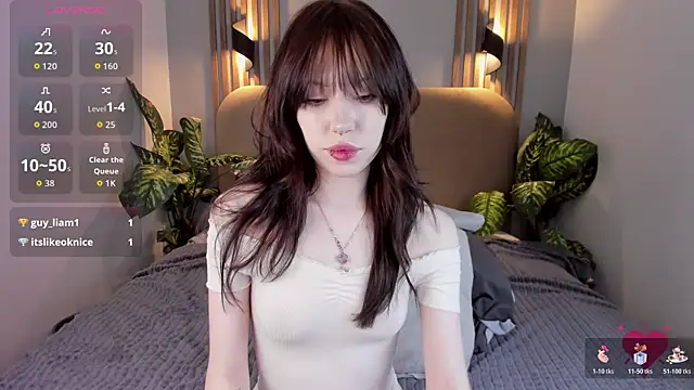 NikkiMiltons online show from December 3, 2025, 3:11 pm