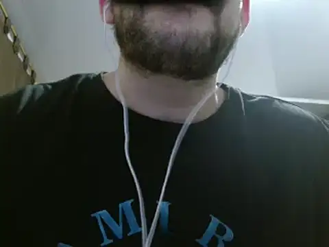 Snapshot of camiloking1720 chatting on February 19, 2025, 6:32 pm camiloking1720 online show from February 19, 2025, 6:32 pm