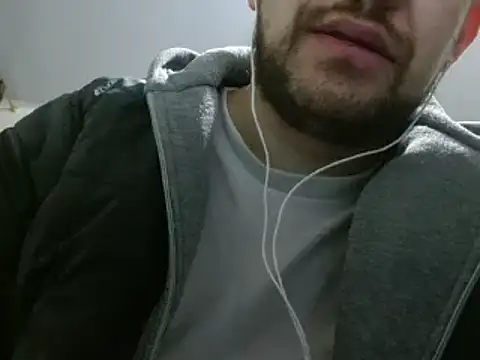 Snapshot of camiloking1720 chatting on February 23, 2025, 8:28 am camiloking1720 online show from February 23, 2025, 8:28 am